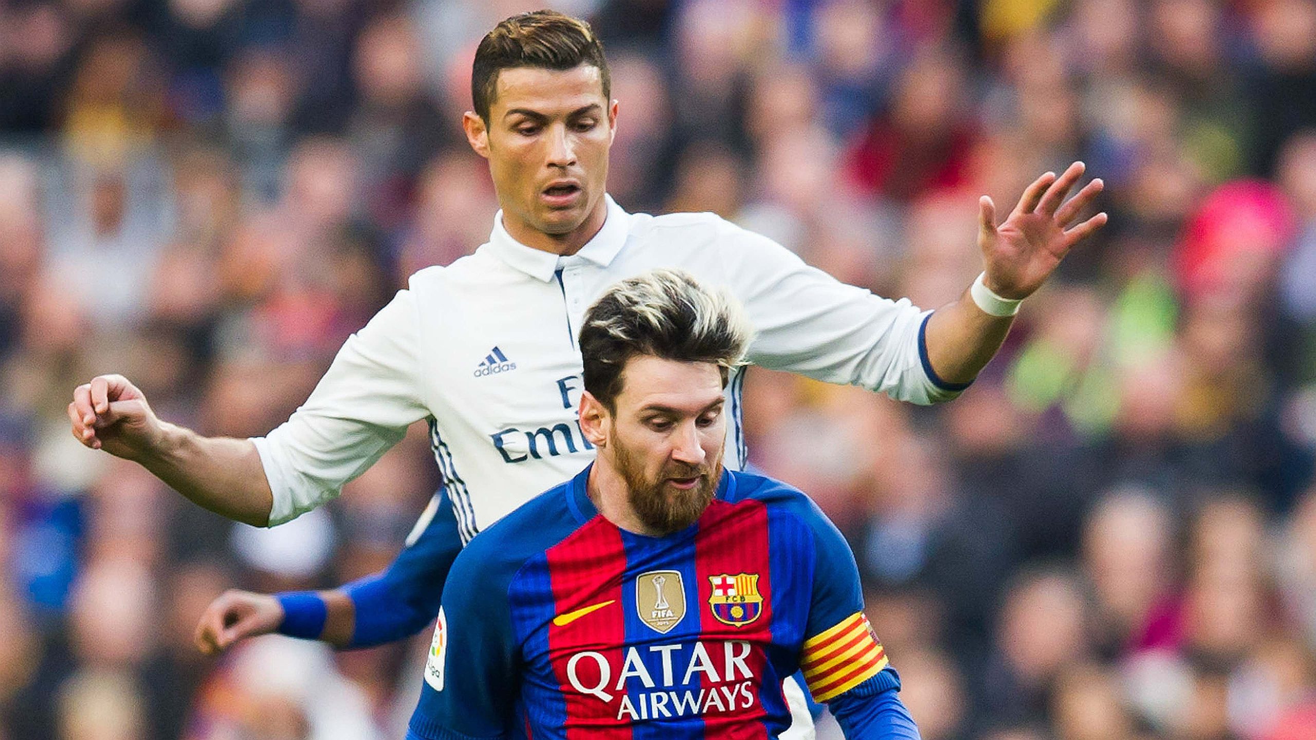 Messi vs Ronaldo: Opini Para Legenda Sepak Bola